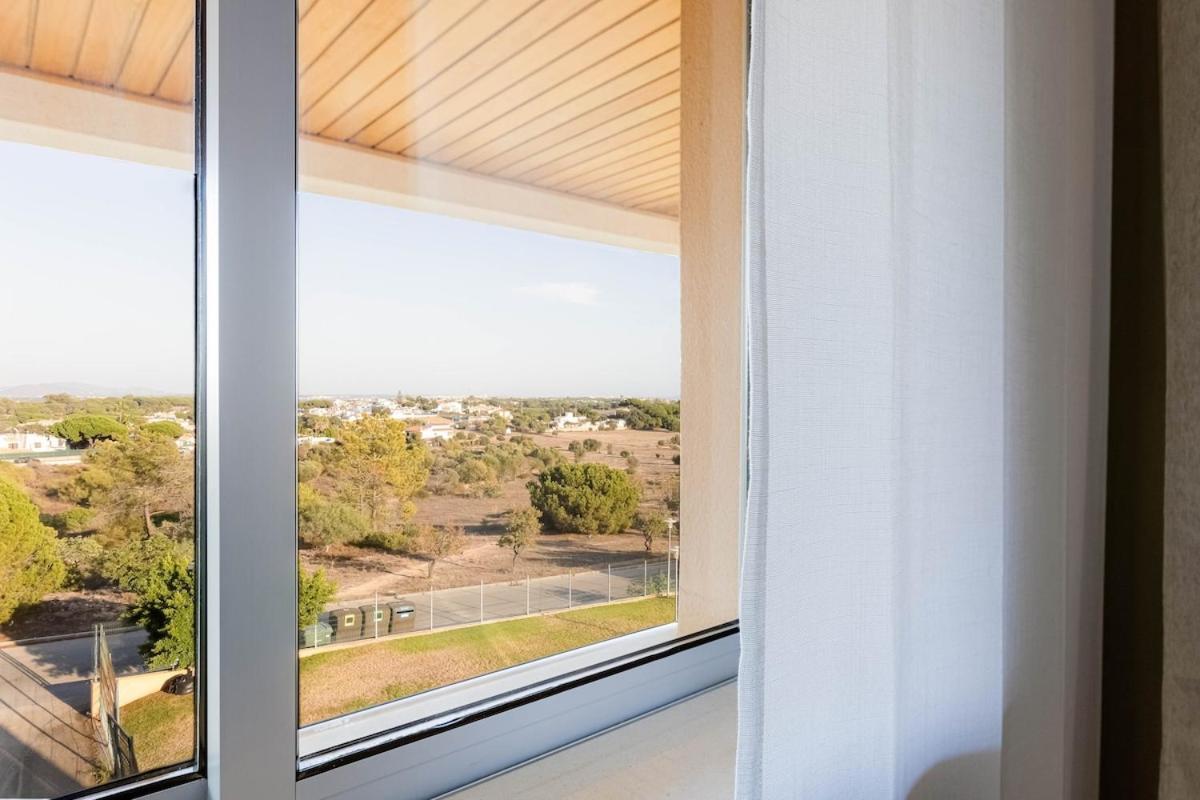 Sea-stretch Viewing Superking Flat By Bentobox * Albufeira