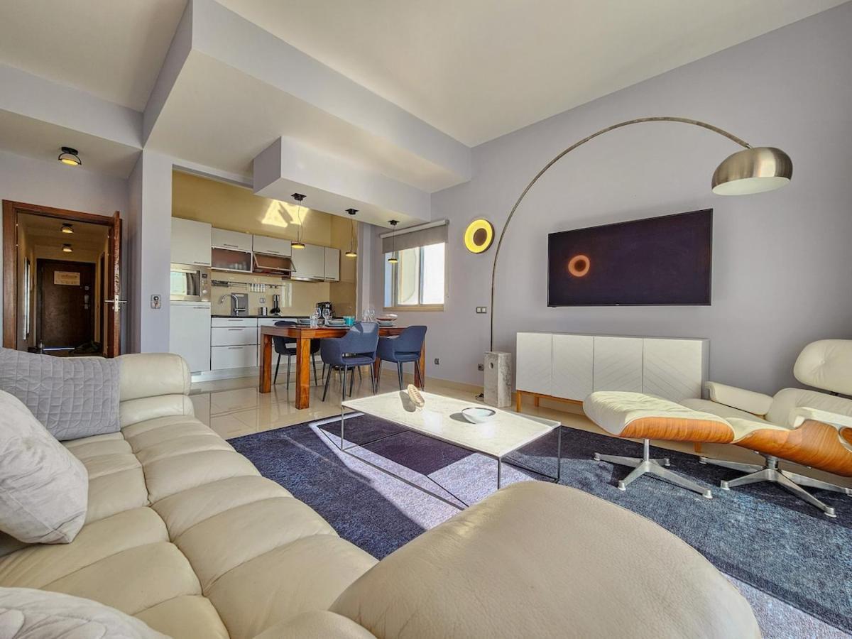 Apartment Sea-stretch Viewing Superking Flat By Bentobox *